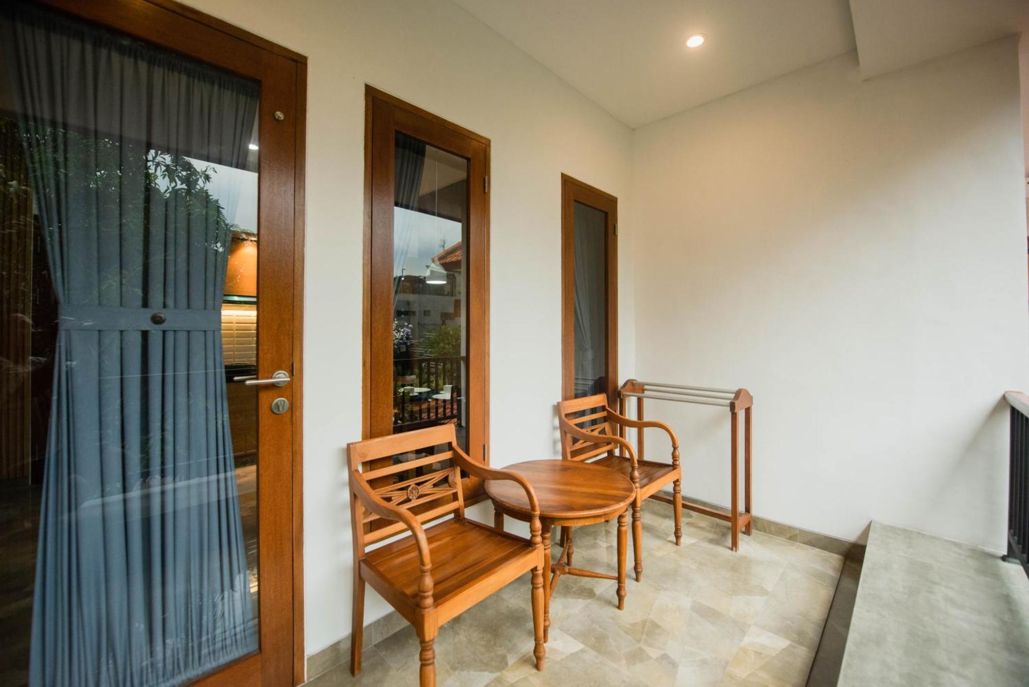 Sandat Hotel Legian Exterior foto