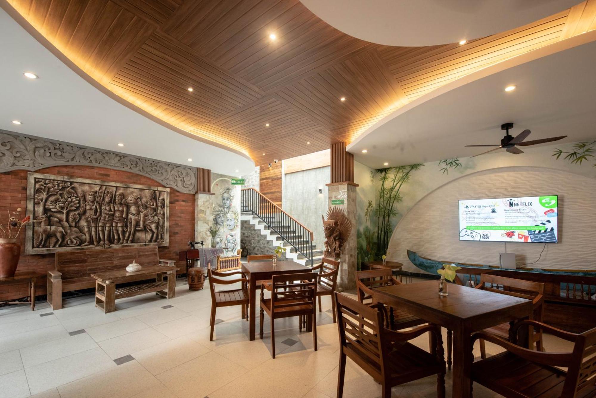 Sandat Hotel Legian Exterior foto