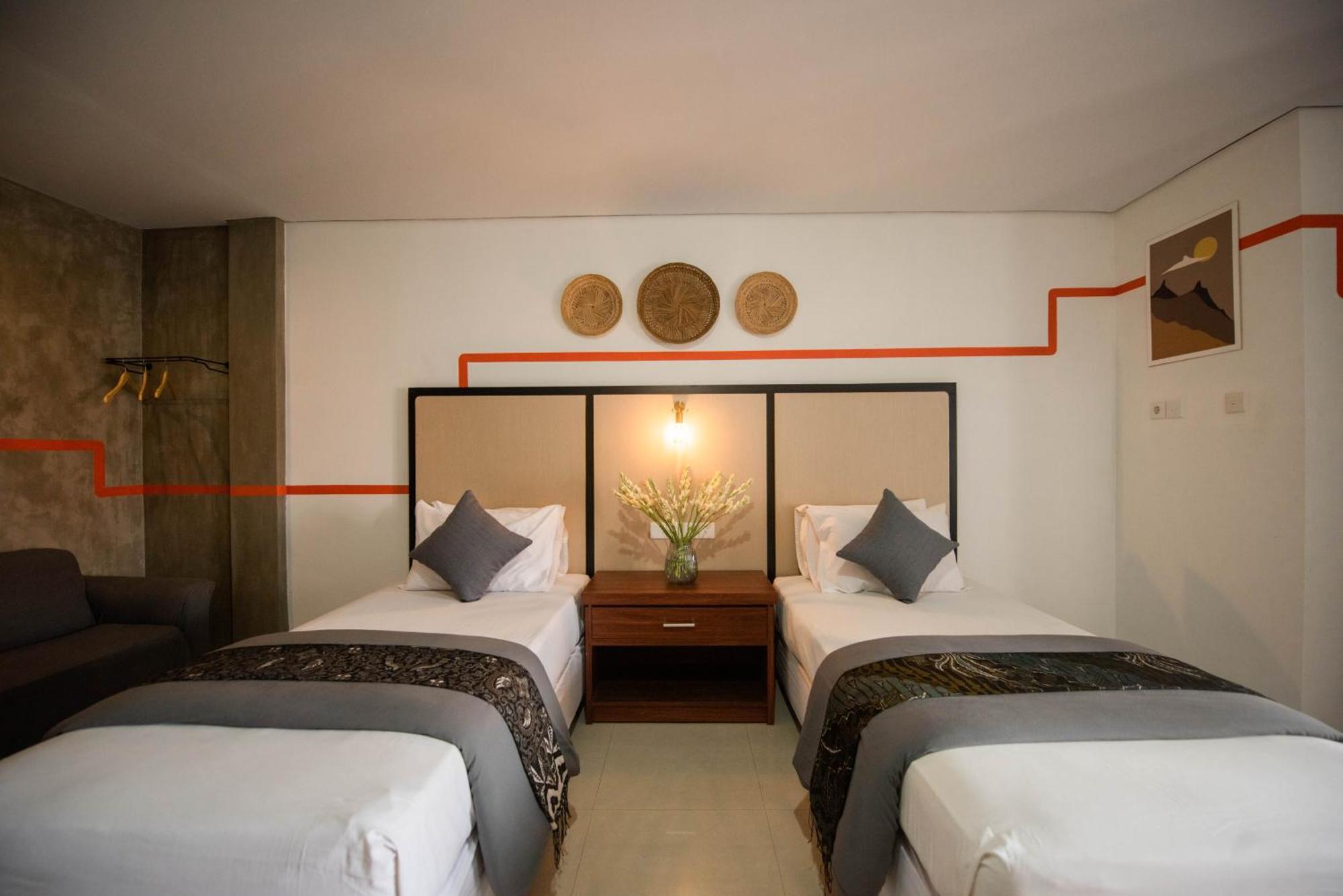 Sandat Hotel Legian Exterior foto