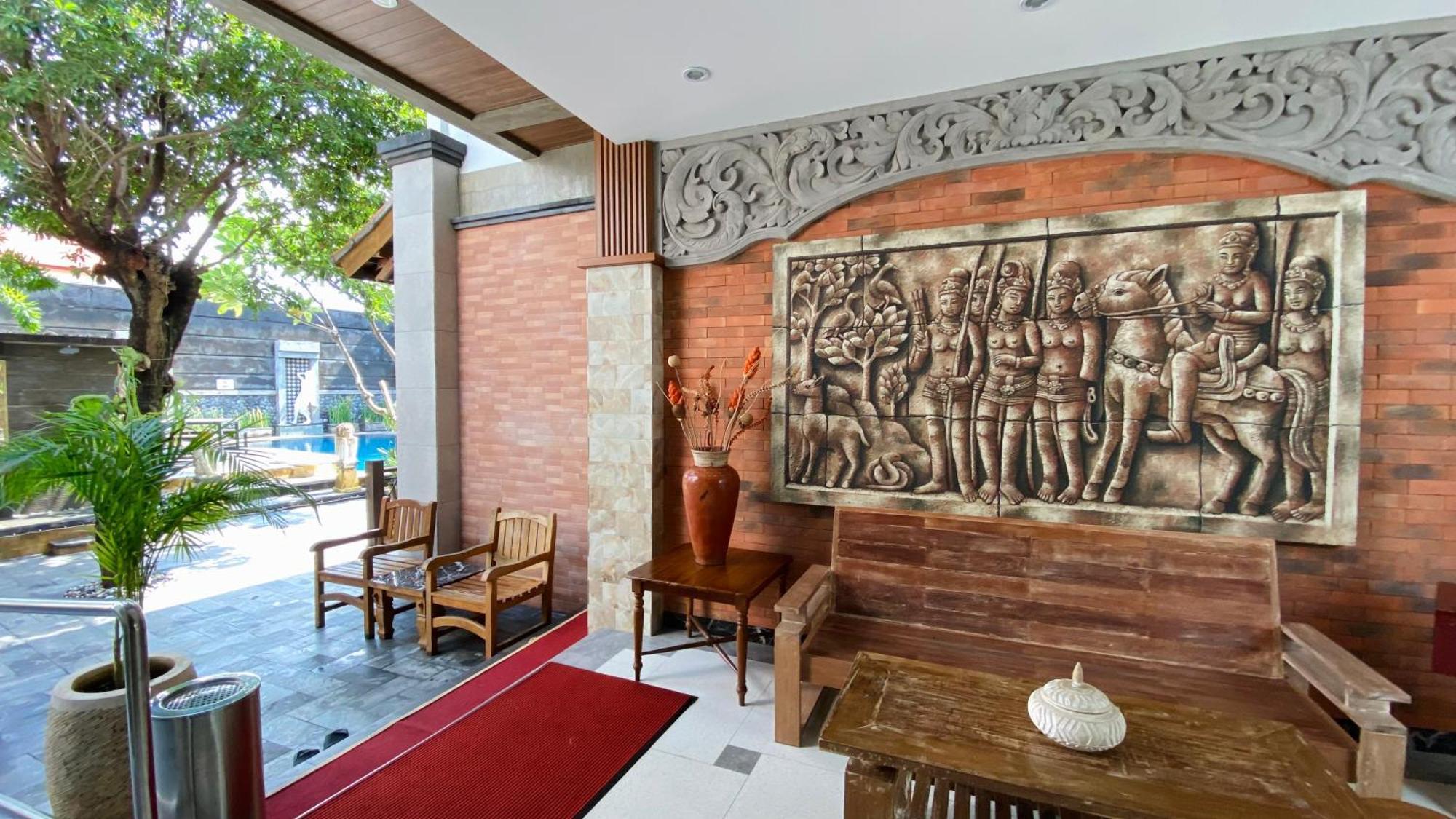 Sandat Hotel Legian Exterior foto
