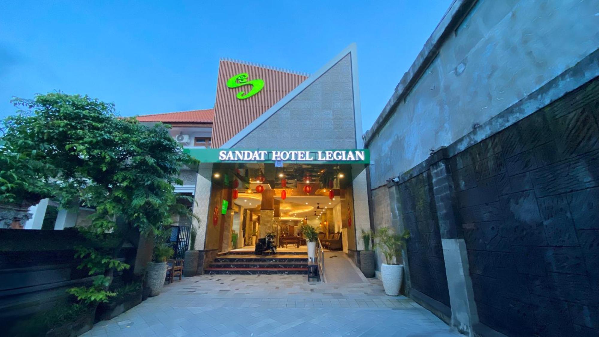 Sandat Hotel Legian Exterior foto